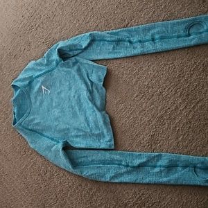 Gym shark crop top